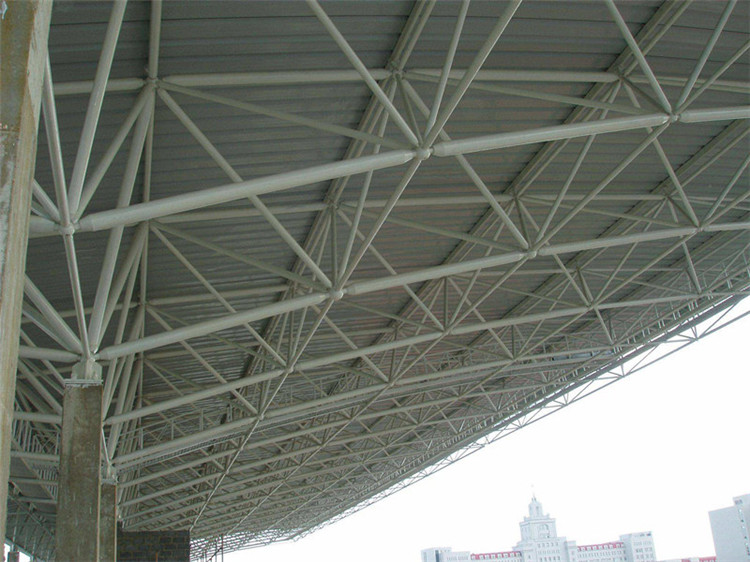 瑞金学院体育场网架工程