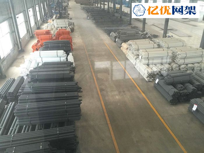 瑞金杆件待发货区